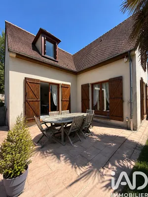 House in Marolles-en-Brie (94440)