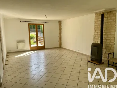 Maison à Courtois-sur-Yonne (89100)