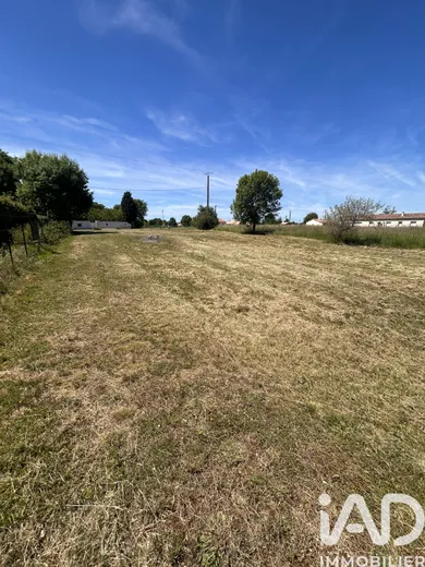 Terrain à Montpezat-de-Quercy (82270)