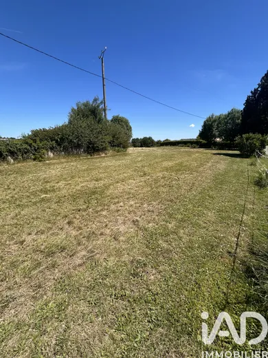 Terrain à Montpezat-de-Quercy (82270)