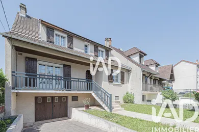 Maison traditionnelle à Tremblay-en-France (93290)