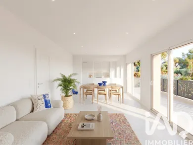 Apartment in Bandol (83150)