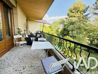 Apartment in Aix-en-Provence (13100)