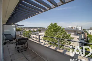 Apartment in Rueil-Malmaison (92500)
