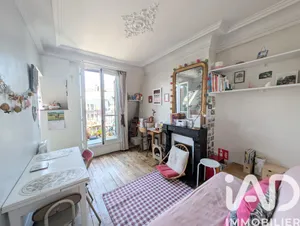 Apartment in Paris (75017)