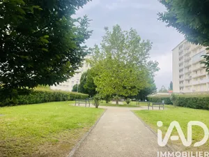 Apartment in Saint-André-les-Vergers (10120)