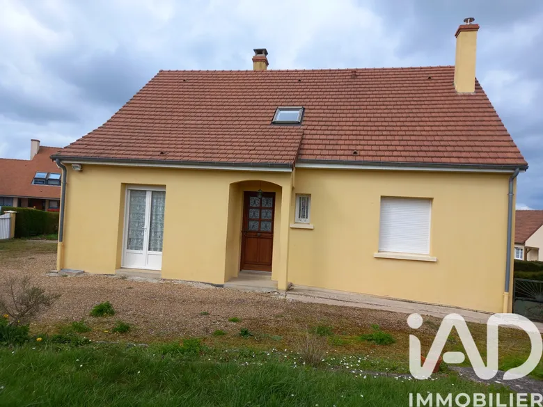 Maison 6 pièces 94 m² · à Sougé-le-Ganelon · 94 m² · 186 000 €