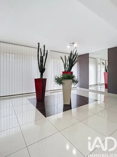 Apartment in Reims (51100)