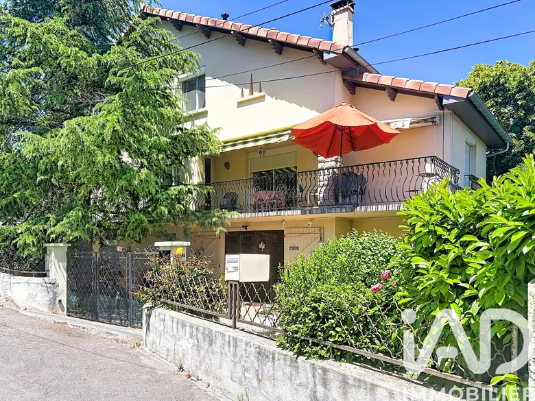 Maison 7 pièces 218 m² · à Millau · 218 m² · 337 000 €