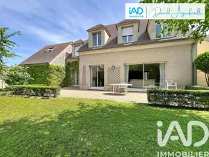 House in Louveciennes (78430)