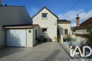 Pavillon à Viry-Châtillon (91170)