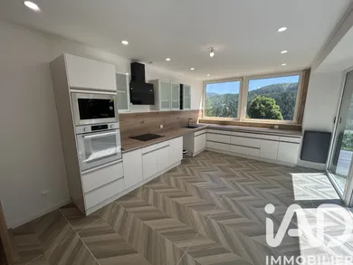 Appartement à Morbier (39400)