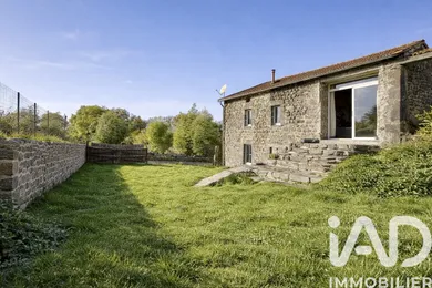 Maison de village à OUIDES (43510)