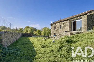 Maison de village à OUIDES (43510)