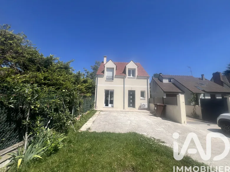Maison 4 pièces 85 m² · à Saintry-sur-Seine · 85 m² · 299 000 €