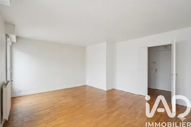 Apartment in Montrouge (92120)