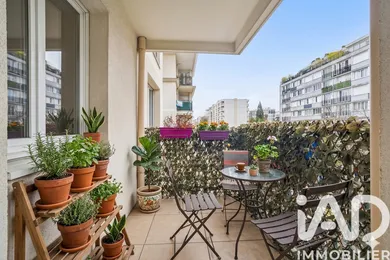 Apartment in Montrouge (92120)