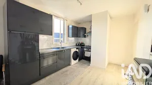 Maison de ville à Saint-Denis (93200)