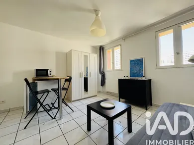 Apartment in Toulon (83000)
