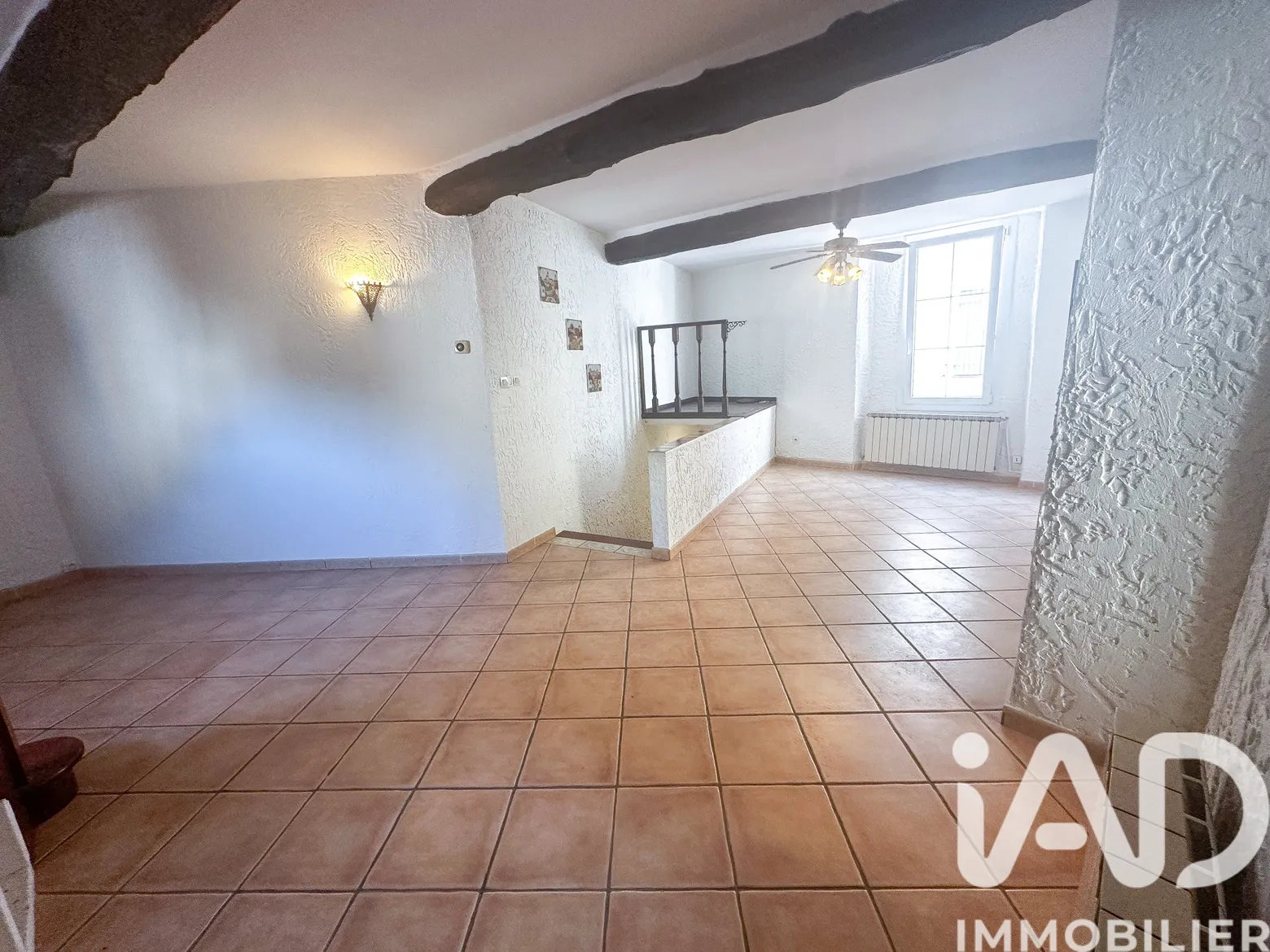 Vente maison à Cuers (83390) : maison de village 5 pièces 86 m² - 2037906 — 2