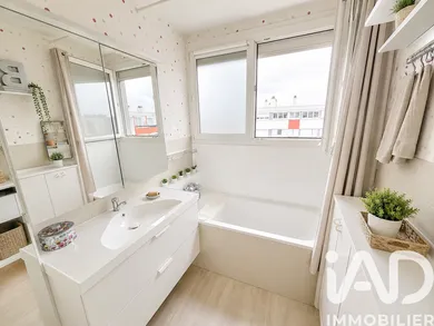 Apartment in Fleury-les-Aubrais (45400)