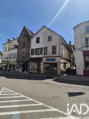 Building in Tonnerre (89700)