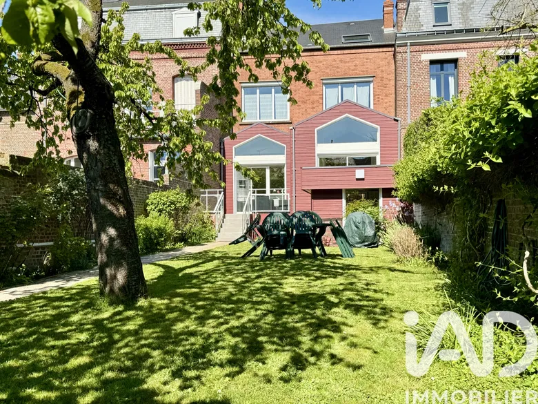 Maison 8 pièces 202 m² · à Beauvais · 202 m² · 530 000 €