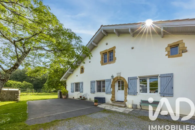Maison 8 pièces 206 m² · à Saint-Martin-de-Seignanx · 206 m² · 599 550 €