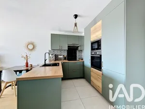 Apartment in Châtillon (92320)