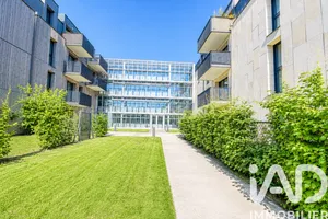 Apartment in Chantilly (60500)