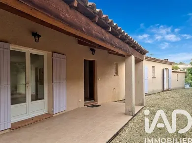 Maison traditionnelle à Valensole (04210)