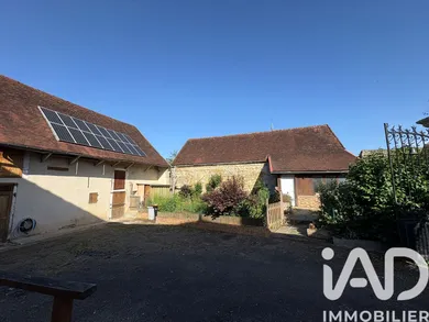 Maison de village à Roffey (89700)