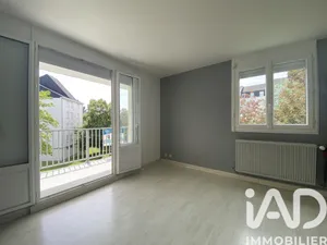 Apartment in Saint-Cyr-sur-Loire (37540)