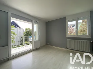 Appartement à Saint-Cyr-sur-Loire (37540)