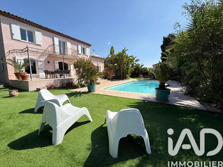 Maison 9 pièces 190 m² · à Cagnes-sur-Mer · 190 m² · 1 190 000 €