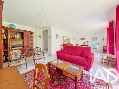 Townhouse in Saint-Avertin (37550)