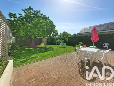 Townhouse in Saint-Avertin (37550)