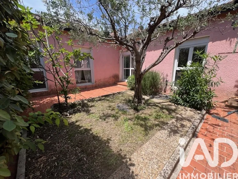 Maison 4 pièces 77 m² · à Nîmes · 77 m² · 240 000 €
