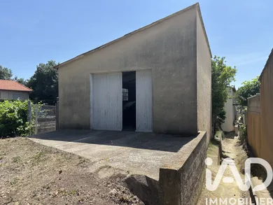 Garage in Espondeilhan (34290)