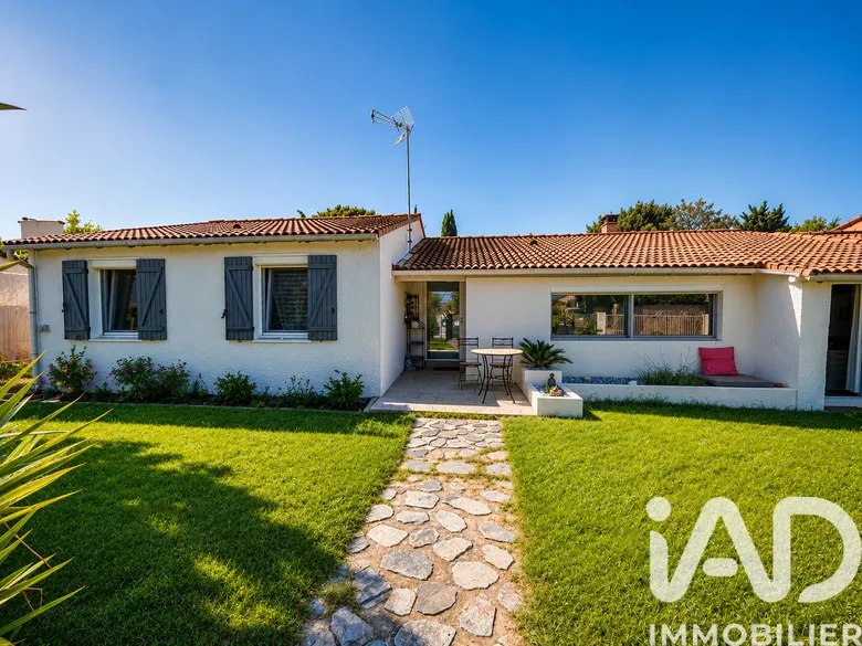 Maison 5 pièces 115 m² · à Calvisson · 115 m² · 390 000 €