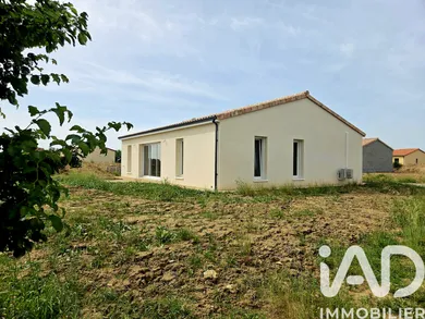 Maison traditionnelle à Saint-Martin-la-Pallu (86380)