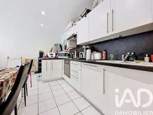 Apartment in Forges-les-Bains (91470)