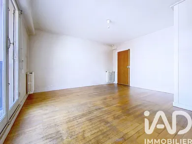 Studio in Versailles (78000)