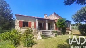 House in Sarrians (84260)