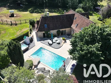 Domaine à LE BOURG (46120)