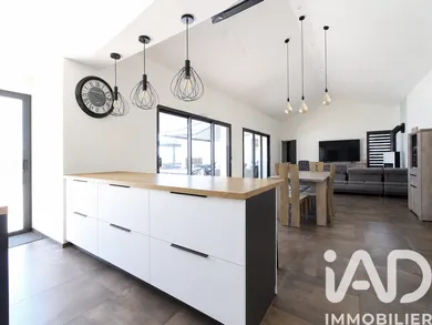 Architectural house in La Roche-sur-Yon (85000)