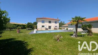 Maison à Sainte-Eulalie (33560)