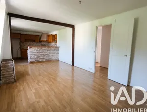 Apartment in Villenoy (77124)