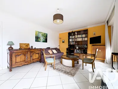 Apartment in Millau (12100)