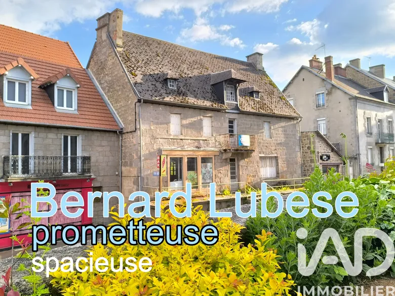 Maison 6 pièces 200 m² · à Crocq · 200 m² · 25 000 €
